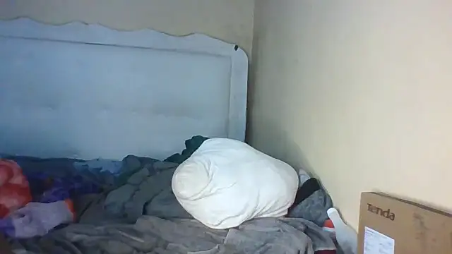 Snapshot of zaynlovena chatting on November 17, 2025, 1:53 am zaynlovena online show from November 17, 2025, 1:53 am