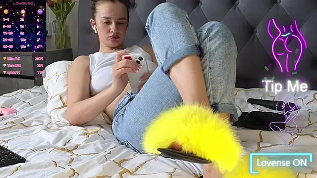 Strip-Lady online show from March 12, 2025, 9:55 am