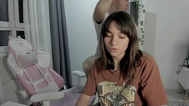 MashkaRay online show from September 27, 2025, 7:09 pm