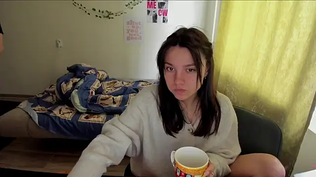 MashkaRay online show from April 21, 2026, 12:23 pm