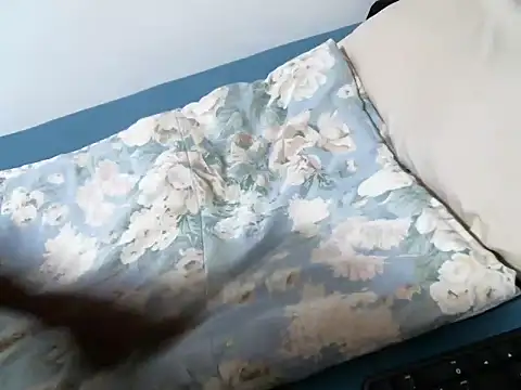 luckieey online show from November 8, 2025, 5:38 pm