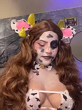 antonelaswete02 online show from October 25, 2025, 10:43 pm