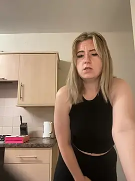 Rebeccaxxx online show from December 31, 2024, 3:09 pm