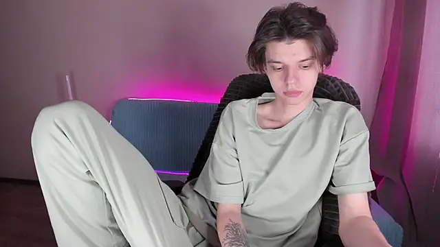 Liam sexy1 online show from February 21, 2025, 2:06 pm