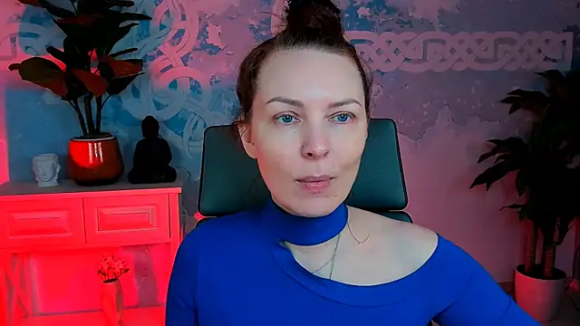 VandaRossi online show from September 26, 2025, 10:22 am