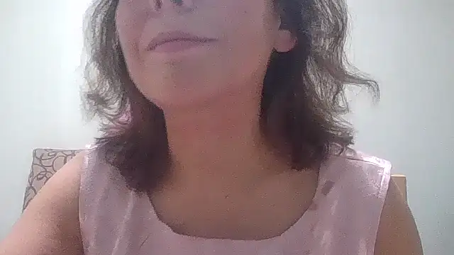 HollyJewel online show from November 5, 2025, 6:11 pm