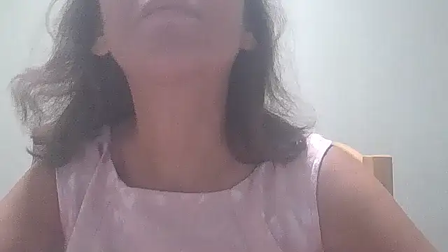 HollyJewel online show from September 18, 2025, 4:43 pm