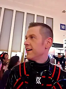 Fuc71 online show from September 25, 2025, 12:11 pm