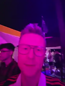 Fuc71 online show from April 24, 2026, 9:06 pm