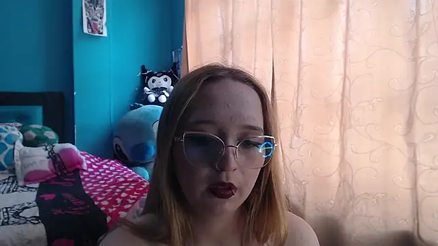 Snapshot of Liaroberts1 chatting on March 21, 2025, 3:02 pm Liaroberts1 online show from March 21, 2025, 3:02 pm