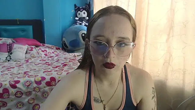 Snapshot of Liaroberts1 chatting on February 27, 2025, 12:01 pm Liaroberts1 online show from February 27, 2025, 12:01 pm