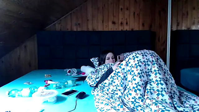 BoeseMoni1998 online show from March 12, 2025, 11:10 am