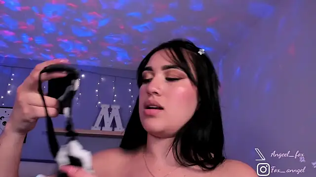 angeel fox online show from January 17, 2025, 4:39 am