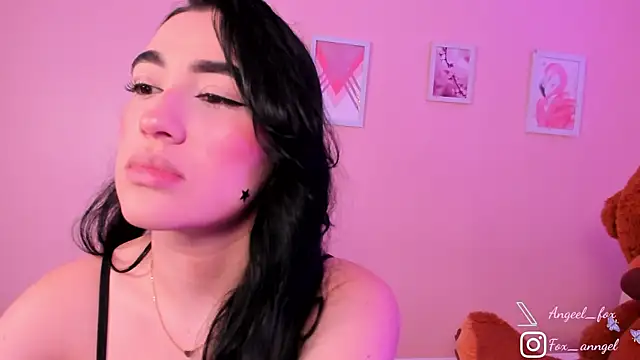 Snapshot of angeel_fox chatting on April 29, 2026, 2:38 am angeel fox online show from April 29, 2026, 2:38 am