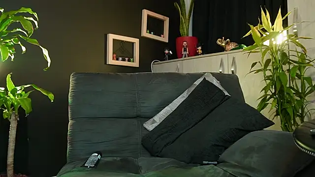 Snapshot of LincomAmith chatting on April 21, 2026, 1:42 am LincomAmith online show from April 21, 2026, 1:42 am