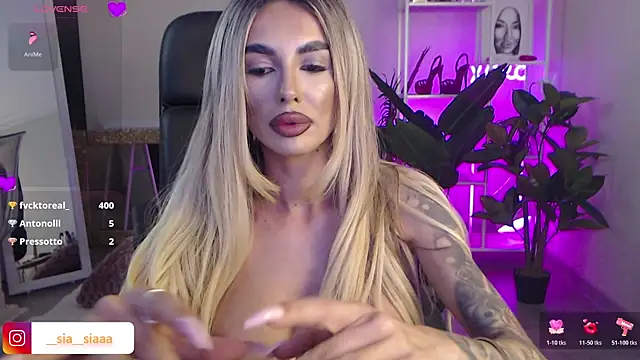 Snapshot of ArianaArianna chatting on April 18, 2026, 7:58 pm ArianaArianna online show from April 18, 2026, 7:58 pm