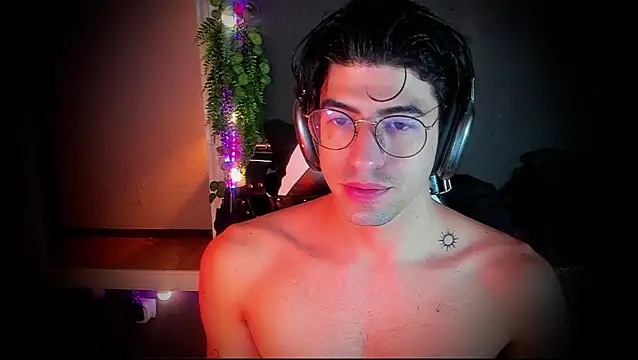 newjeff online show from September 14, 2025, 7:47 pm