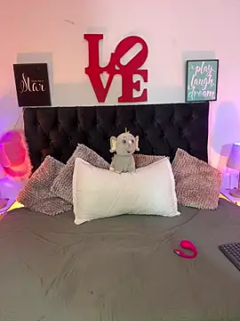 AriannaTorres online show from March 6, 2026, 5:41 pm