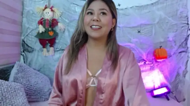 AriannaTorres online show from October 20, 2025, 12:06 pm