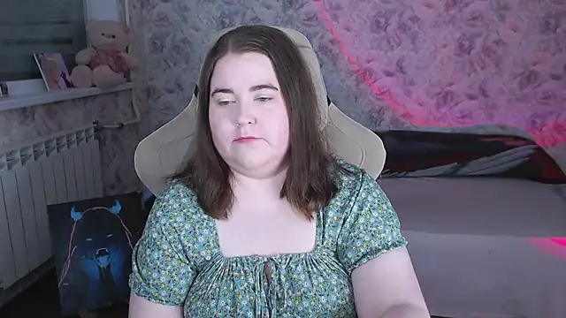 Estelle Hicks online show from May 30, 2026, 6:57 pm