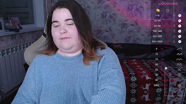 Estelle Hicks online show from November 25, 2025, 6:30 pm