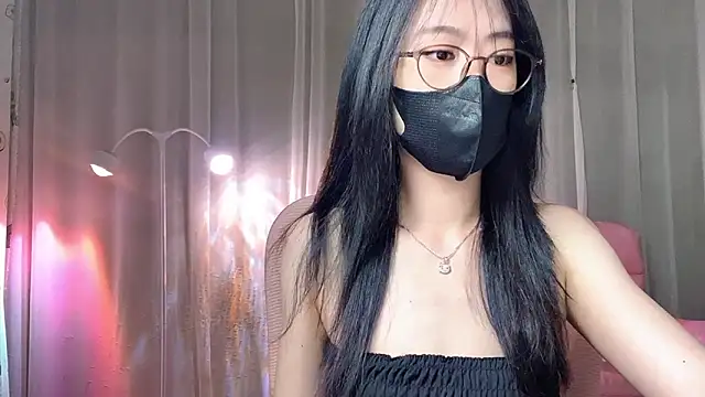  minji bae online show from April 19, 2026, 5:25 pm