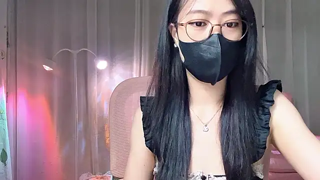  minji bae online show from April 19, 2026, 6:10 pm