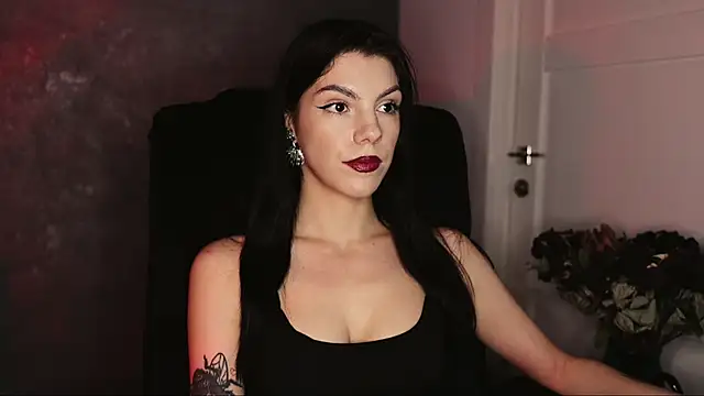 mistress  rochelle online show from October 3, 2025, 1:12 pm