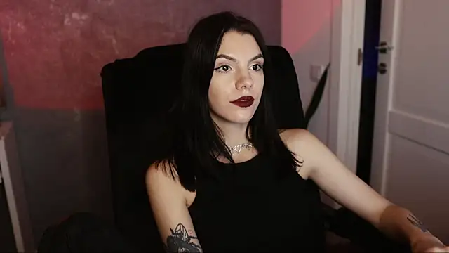 mistress  rochelle online show from December 7, 2024, 3:14 pm