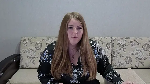 MargaretRoyal online show from November 14, 2025, 9:13 am