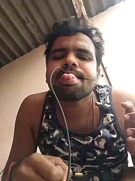 Snapshot of MeFeellove chatting on October 2, 2025, 9:23 am MeFeellove online show from October 2, 2025, 9:23 am