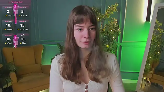 Snapshot of EvaSelin chatting on March 19, 2025, 5:08 am EvaSelin online show from March 19, 2025, 5:08 am