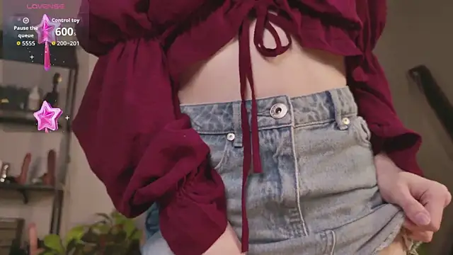 Snapshot of EvaSelin chatting on October 3, 2025, 5:20 am EvaSelin online show from October 3, 2025, 5:20 am