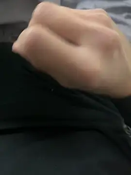 Omar472 online show from December 2, 2025, 7:04 pm