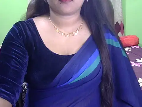 BengaliQueenStar online show from November 10, 2025, 4:23 pm