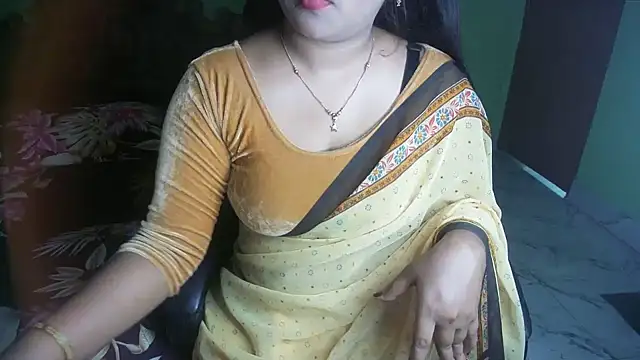 BengaliQueenStar online show from March 9, 2026, 6:11 pm