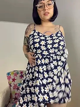 sophia goth online show from November 23, 2025, 3:38 am