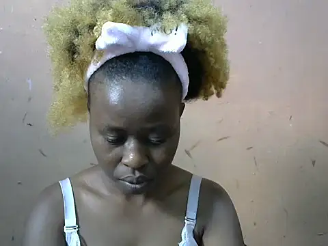 sexy-rosie online show from September 18, 2025, 8:50 am