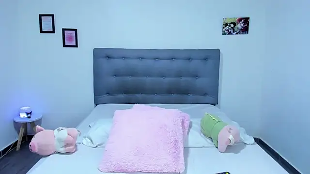 Agataowens online show from February 18, 2025, 2:38 am