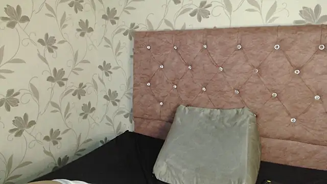 Susy thomson online show from March 11, 2025, 1:59 am