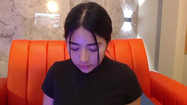 Susy thomson online show from September 9, 2025, 1:05 am