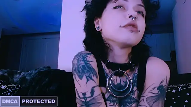 NaughtyLittleFox online show from April 16, 2026, 2:34 am