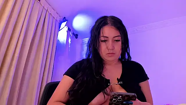 Snapshot of shanel_taylor chatting on March 5, 2025, 6:23 pm shanel taylor online show from March 5, 2025, 6:23 pm