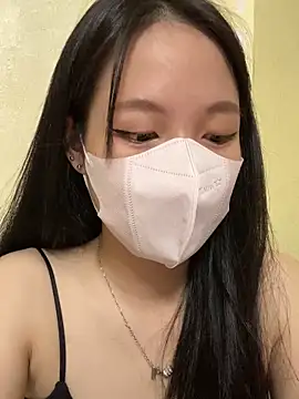 minmin2kk5 online show from October 3, 2025, 3:35 pm