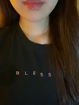 minmin2kk5 online show from March 30, 2026, 3:02 pm