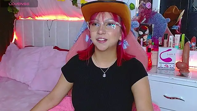 Littlerouse  online show from October 10, 2025, 3:40 am