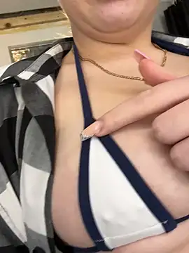 Livewithlucy online show from March 16, 2025, 4:01 pm