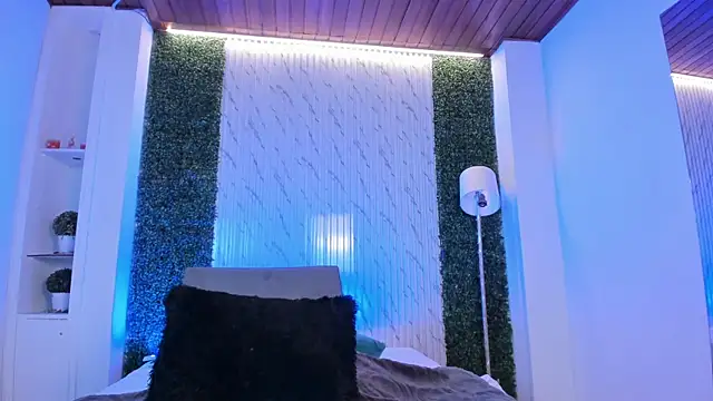 Snapshot of violet_scott chatting on September 13, 2025, 10:48 am violet scott online show from September 13, 2025, 10:48 am