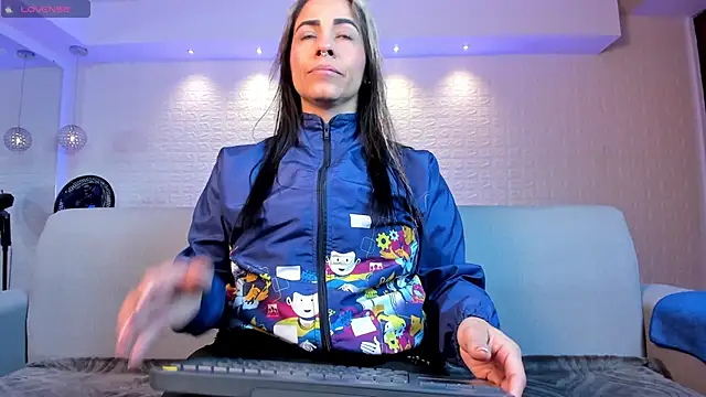 Snapshot of violet_scott chatting on March 22, 2025, 10:49 am violet scott online show from March 22, 2025, 10:49 am