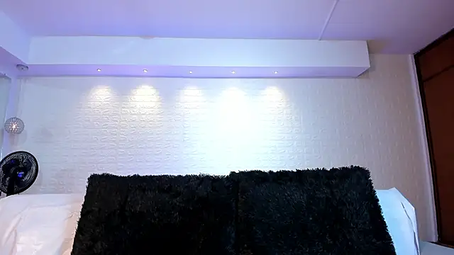 Snapshot of violet_scott chatting on September 27, 2025, 10:43 am violet scott online show from September 27, 2025, 10:43 am